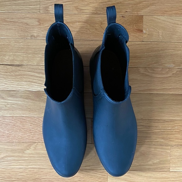 Jeffrey Campbell Rain-Storm Platform Chelsea Boot- Size 9 - Picture 3 of 4